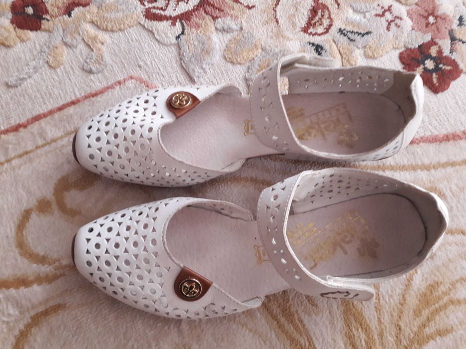 Босоножки классные