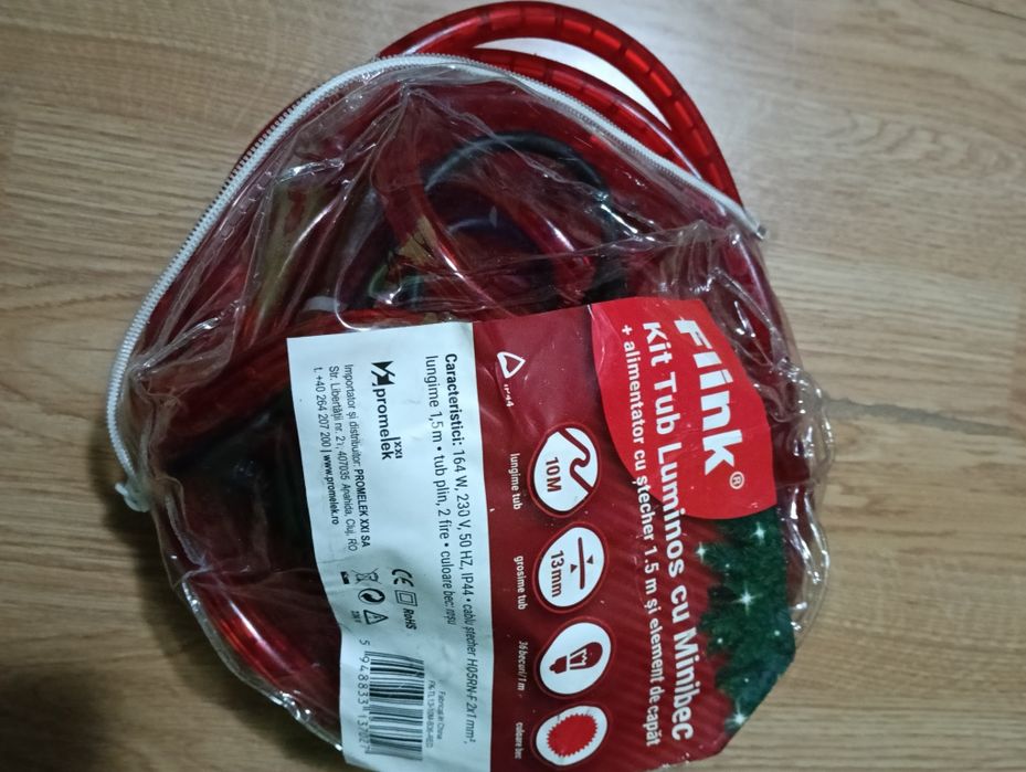 Kit luminos cu beculete 10 metri si stecher de 1,5 m