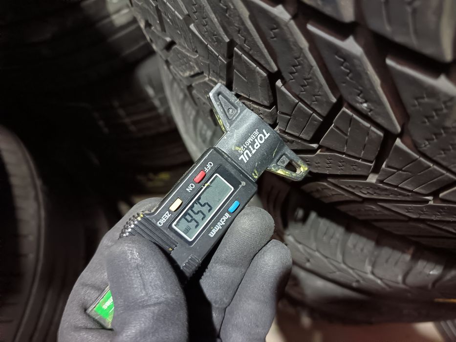 Anvelope MS iarna 225 40 18 hankook 2021 și 2022 5.5-6mm