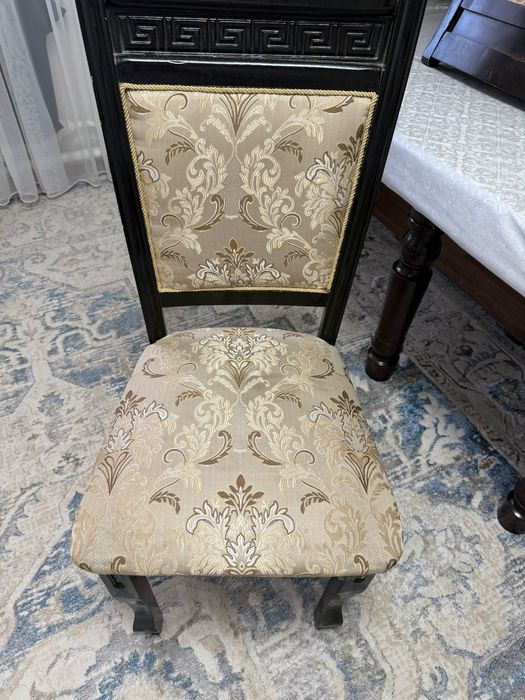 Продам стол стулья