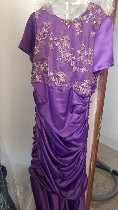 Продам платье вечернее  размер 46-48