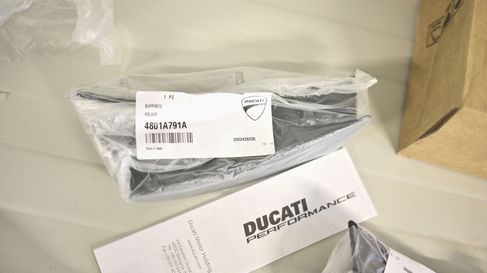 Aripioare Ducati Performance Panigale V4 / V4S 2020 2024