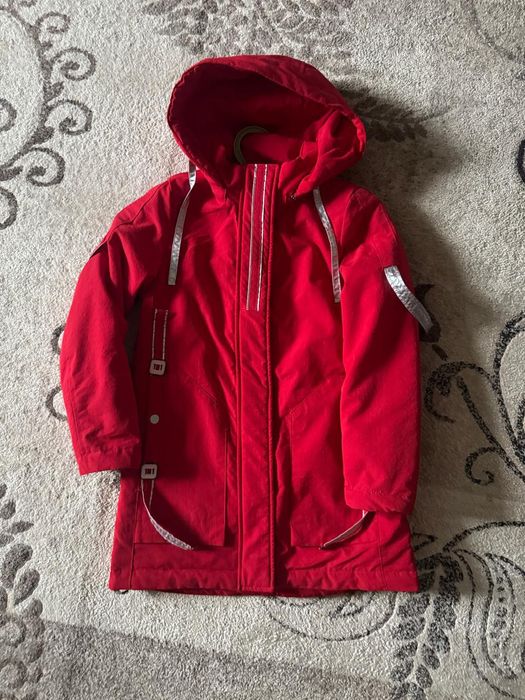 Продается детские куртки.