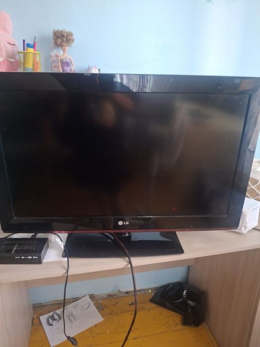 Продам LG телевизор