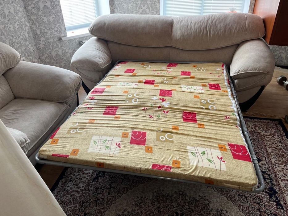 Мягкий уголок в отличном состоянии