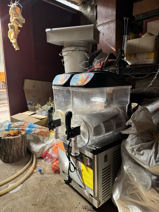 Слэш аппарат 2 секционный, Slush machine