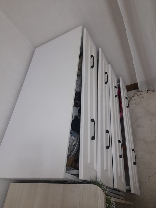 Большой комод. А