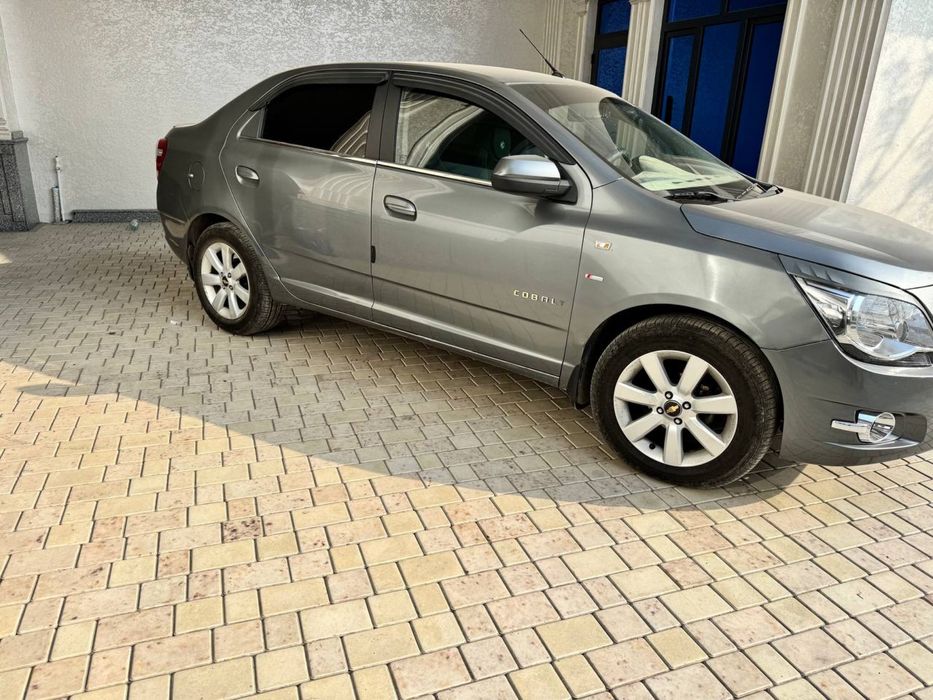 Chevrolet cobalt 2015