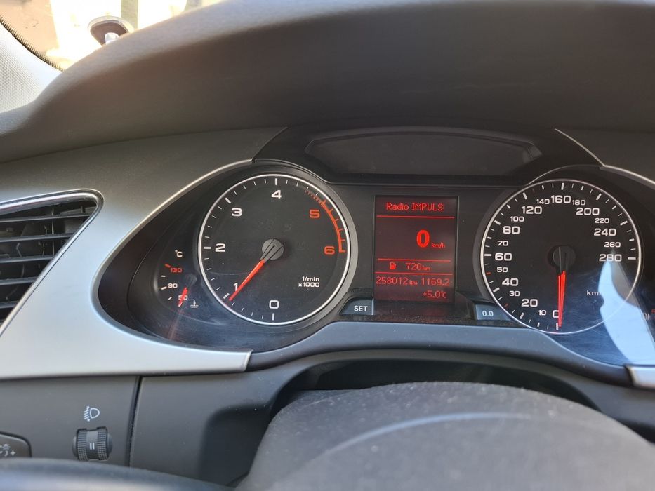 Vănd a4b8 2011 motor 2.0dti