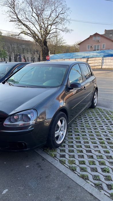 Volkswagen Golf V