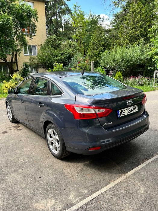 FORD Focus 2013 — imagine 3