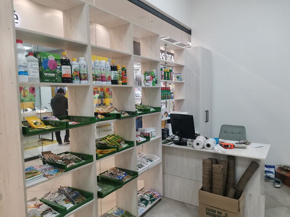 Торговая мебель для бутика