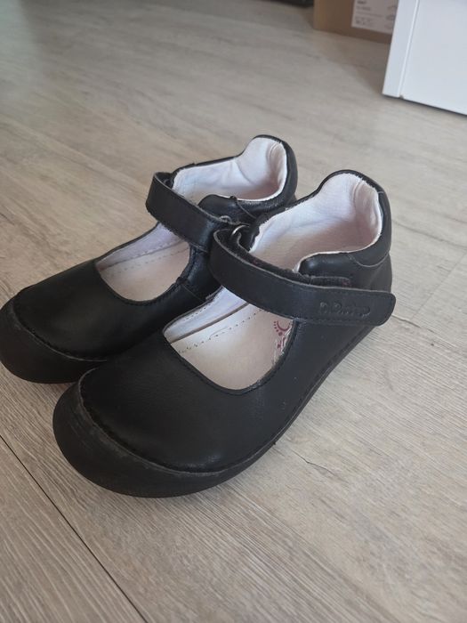 Продавам боси обувки D.D.Step ,размер 28