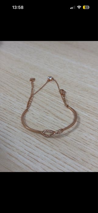 Bratara swarovski infinite rose gold