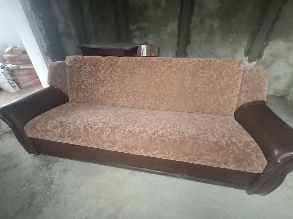 Vand canapea extensibilă