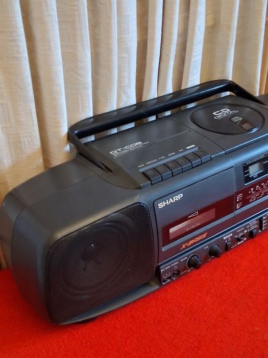 Radio -Casette Sharp