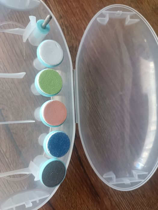 Бебешка електрическа пила за нокти