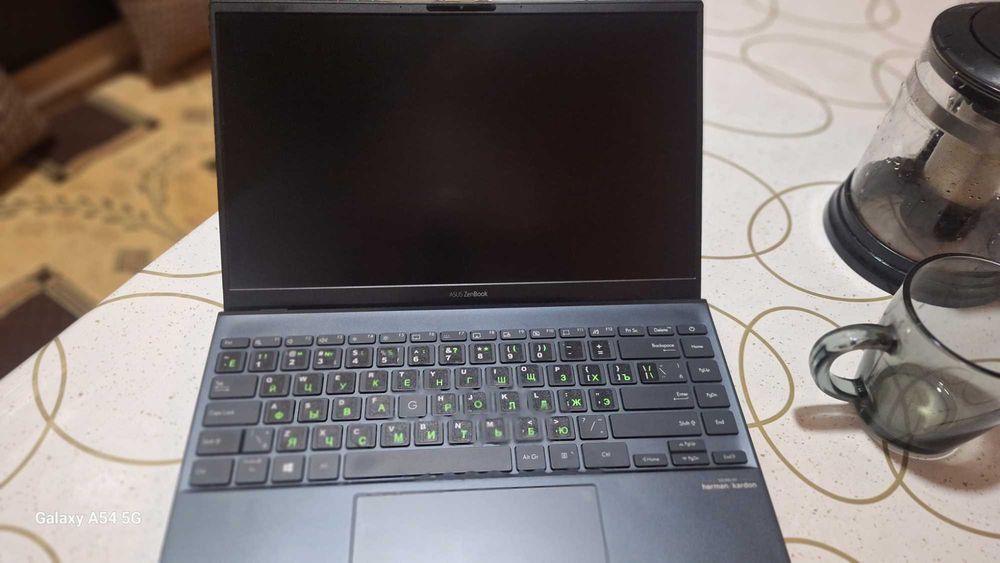 Ноутбук ASUS zenbook 14