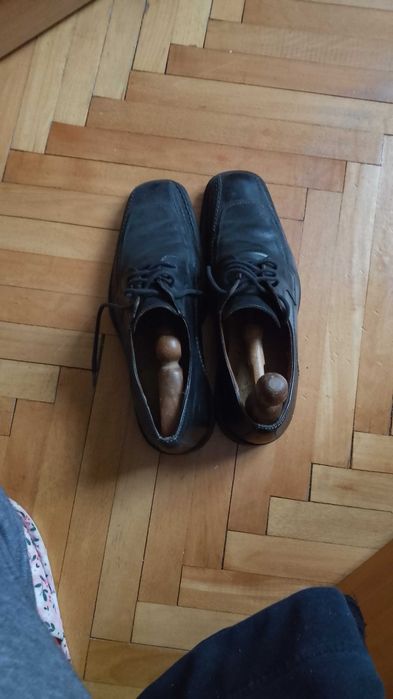 Pantofi bărbatesti de culoare neagră