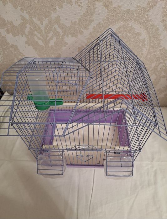 Продаю клетку для попугая