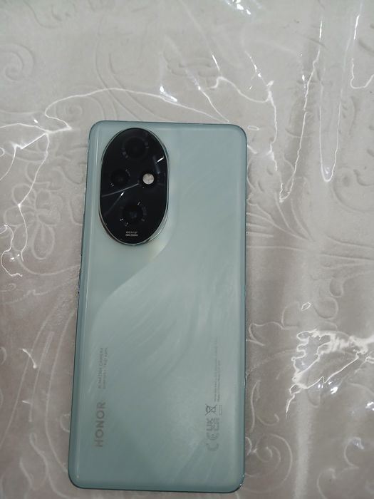 Honor 200pro  12+12/512 rangi kok