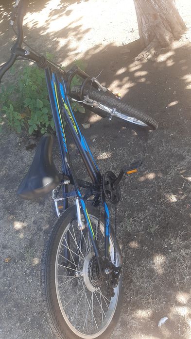 Vand bicicleta pentru copii 8--10 ani
