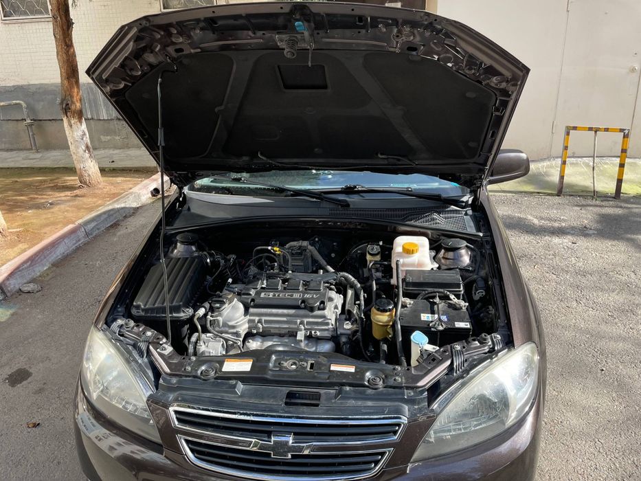 Продаётся автомобиль шевролет жэнтра