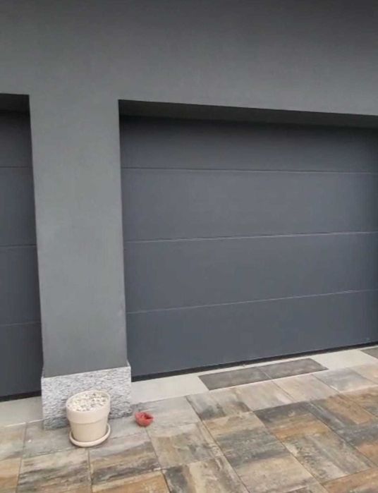 Usa de garaj izolata XPT 3000L/2350H Antracit MAT pe STOC! Livrare pe loc!