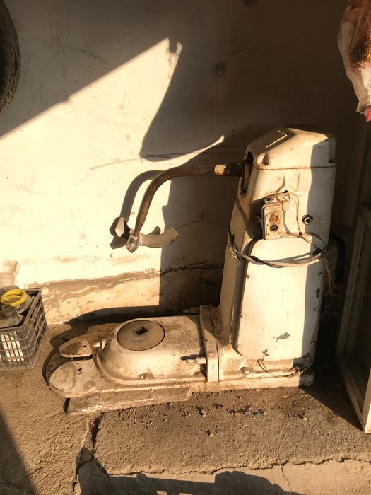 Тестомес, Дижа  .