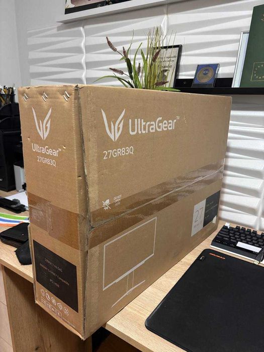Геймърски Монитор LG UltraGear 27" 240hz IPS QHD/WQHD
