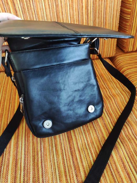 Елегантна дамска чанта, мека естествена кожа