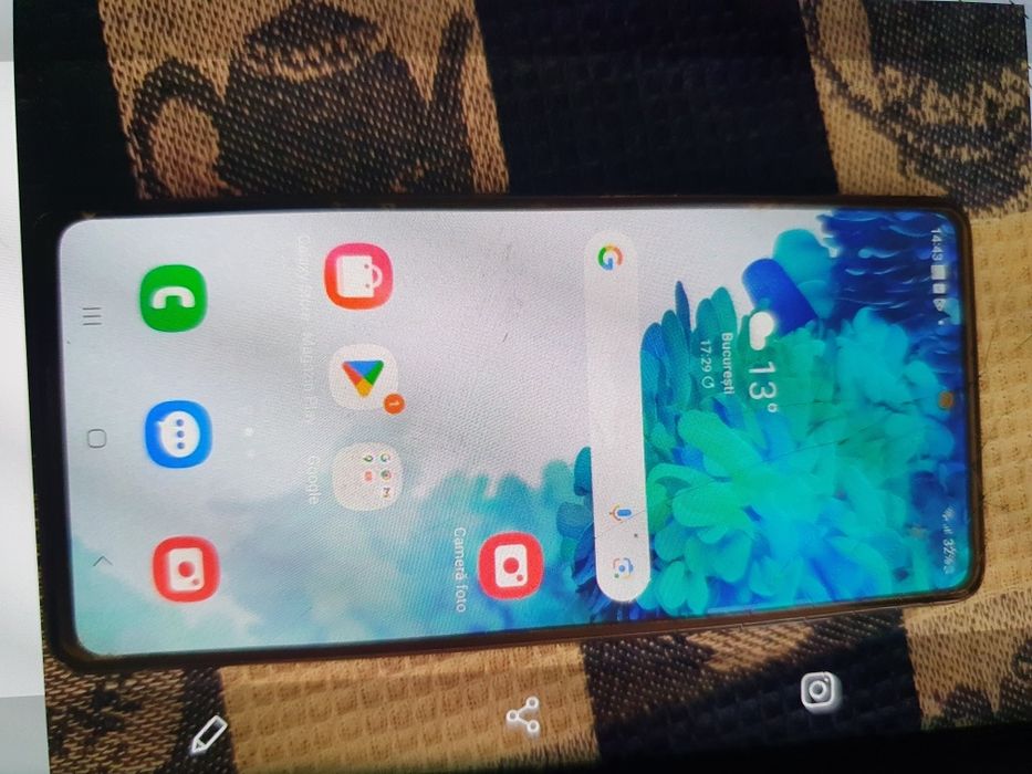 Samsung Galaxy S7 și S9