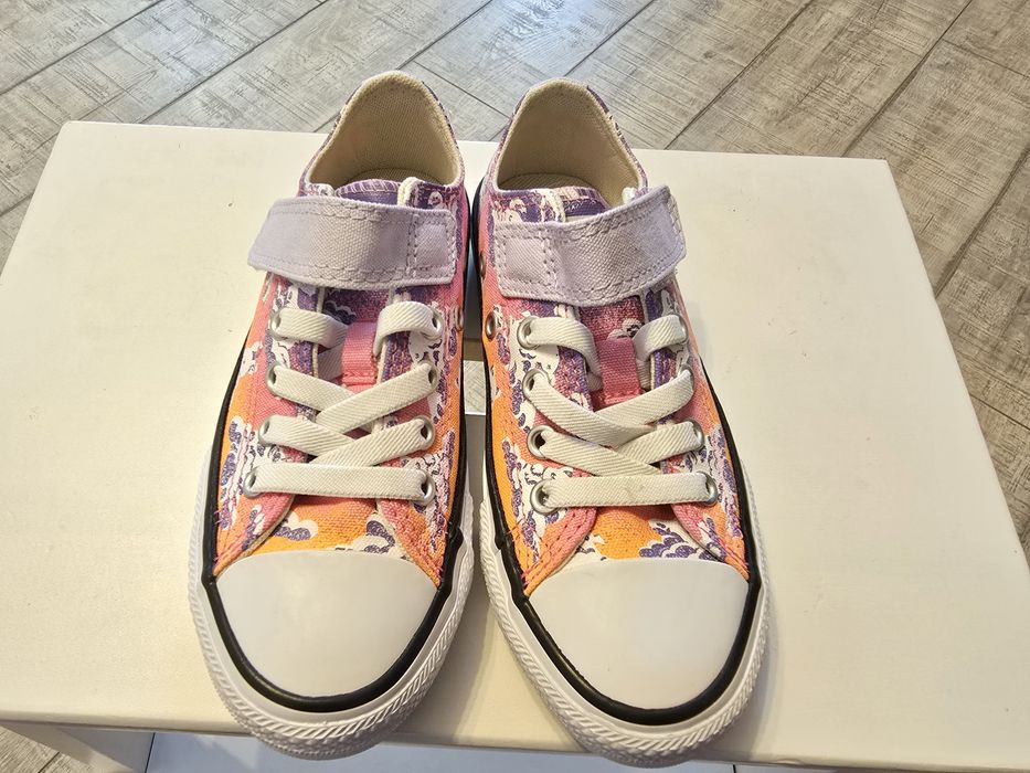 Converse pentru fetite