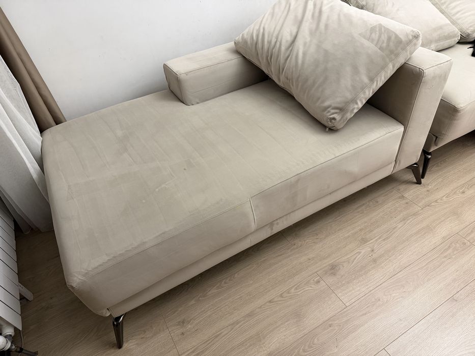 Продам диван. Из двух частей. Раскладной.