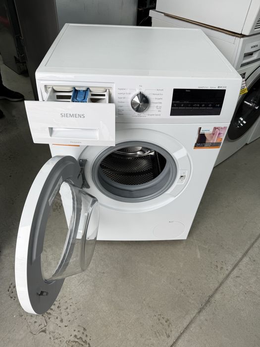 Пералня SIEMENS IQ300 Antiflecken Systen  .