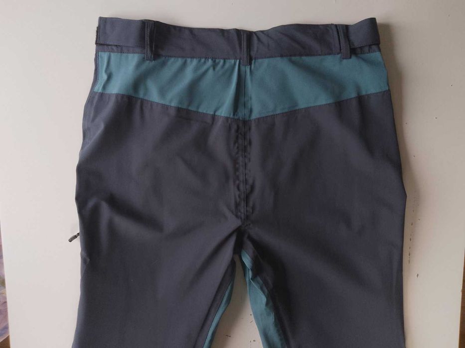Оригинални трекинг водонепромокаеми дамски панталони