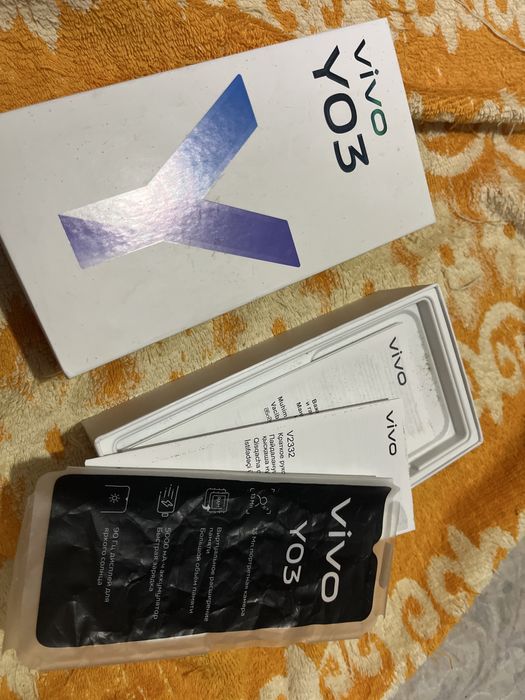 Продается смартфон VivoY03