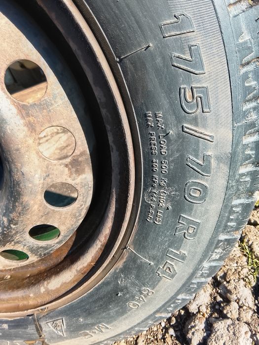 Cauciucuri de iarna pe 175/70/14R