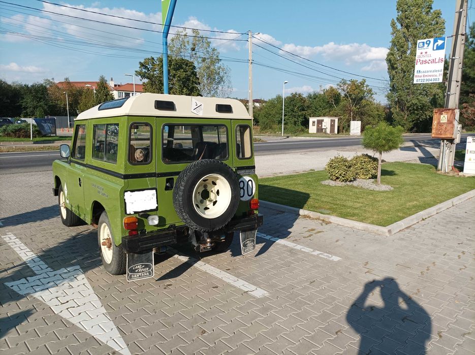 Land Rover Defender  Santana 88