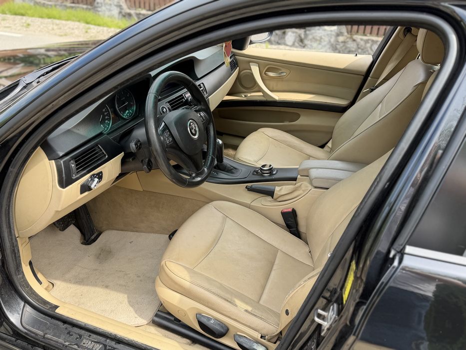 BMW E91 LCI 320d xdrive 4x4 automat / piele / faruri adaptarive / Navi cic / Carlig