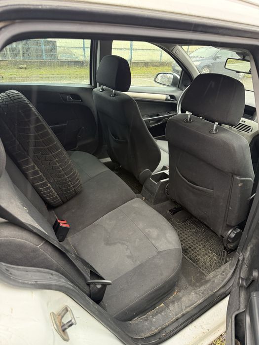 Opel Astra H 2007 1.9 cdti, necesita schimb ambreiaj