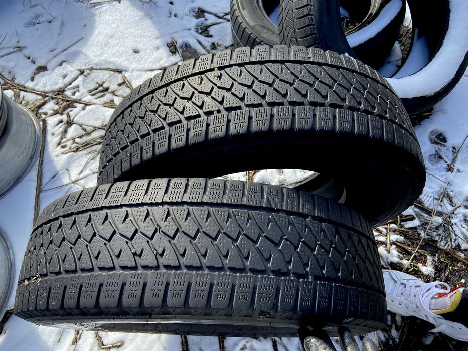 Doua anvelope M+S iarna : 215 75 16 C. - BRIDGESTONE -