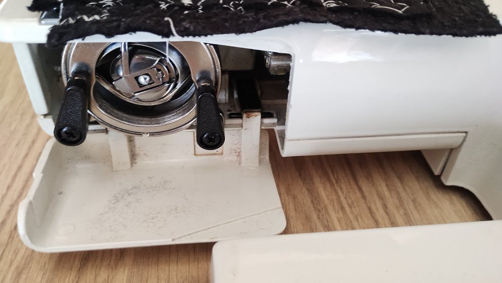 Шевна машина NECCHI 559