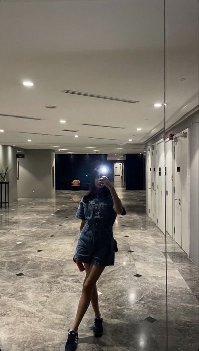 Джинсовый комбинезон Zara