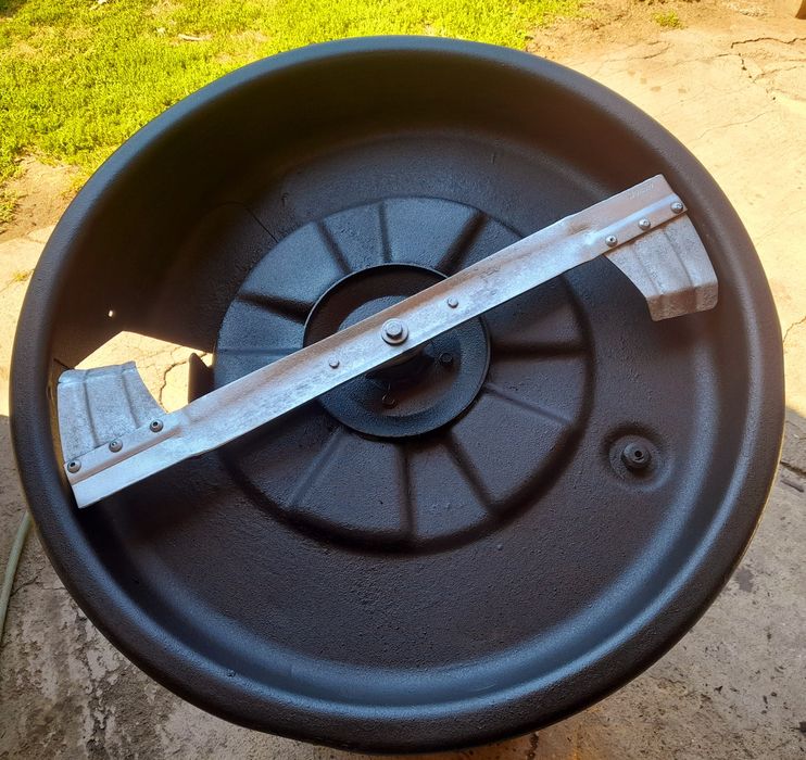 Tractoras tuns iarba MR GARDENER(Alko) B125/74 Brigs&Stratton 12,5HP OHV 4Timpi 5Trepte Aproape Nou Cu puține ore de funcționare!!!

Preț
