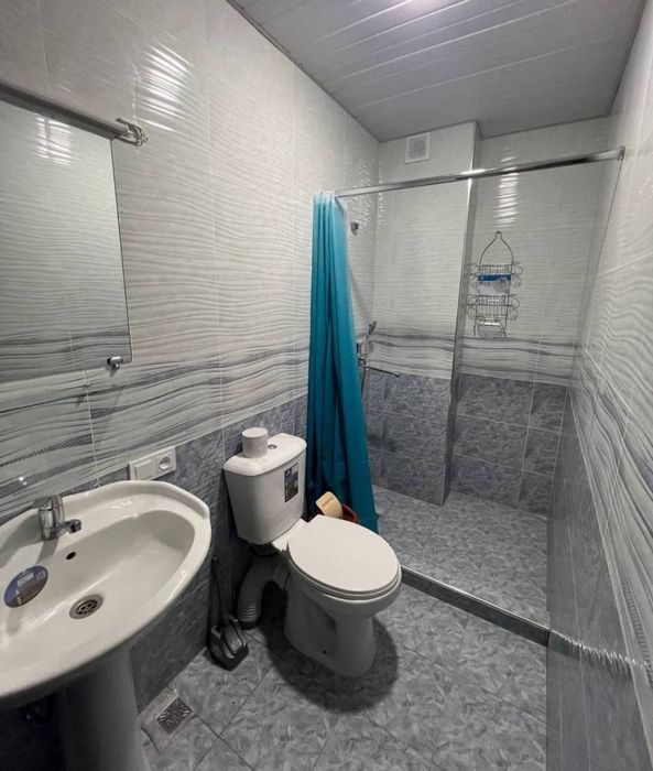 Бодомзор ва Минор метроси якинда 1хонали квартира бор ижарага бераман