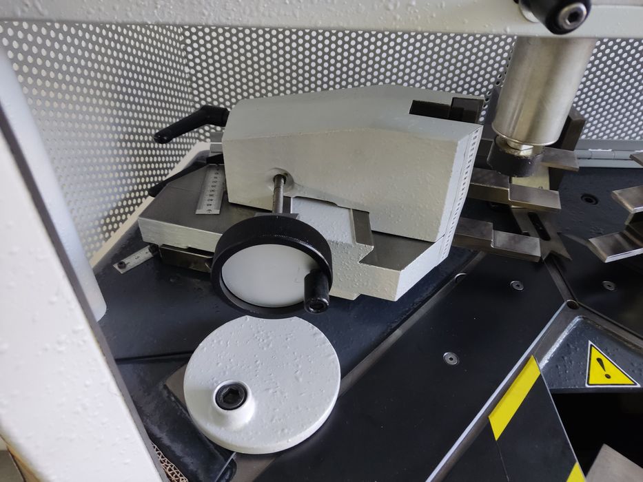 Автоматична ъглонабивна машина PRESSTA EISELE 2000 - Германия