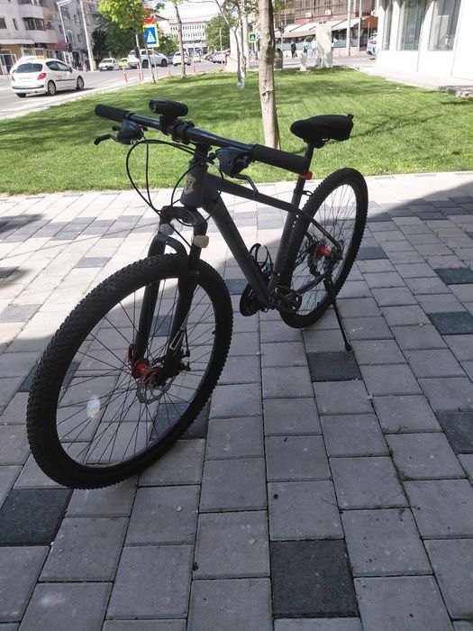 Vând bicicleta Velors nouă, unisex, roti 29 , frână pe disc