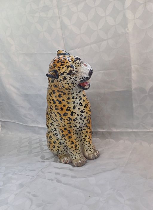Leopard terracotta