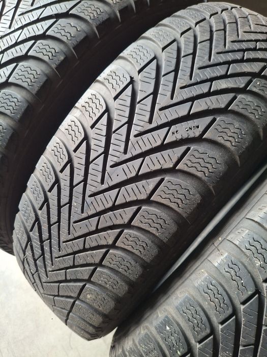 4 Anvelope m+s 185 60 r15 Pirelli